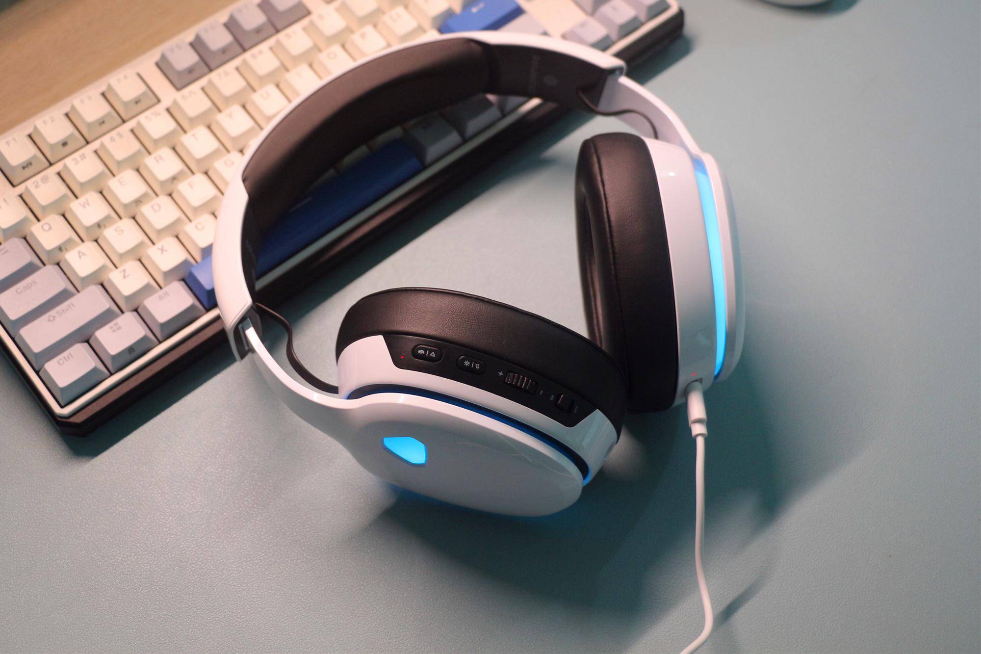 سماعة رأس سلكية USB من Colorfi - مراجعة Gaming Headset With Mic Rgb وسعره